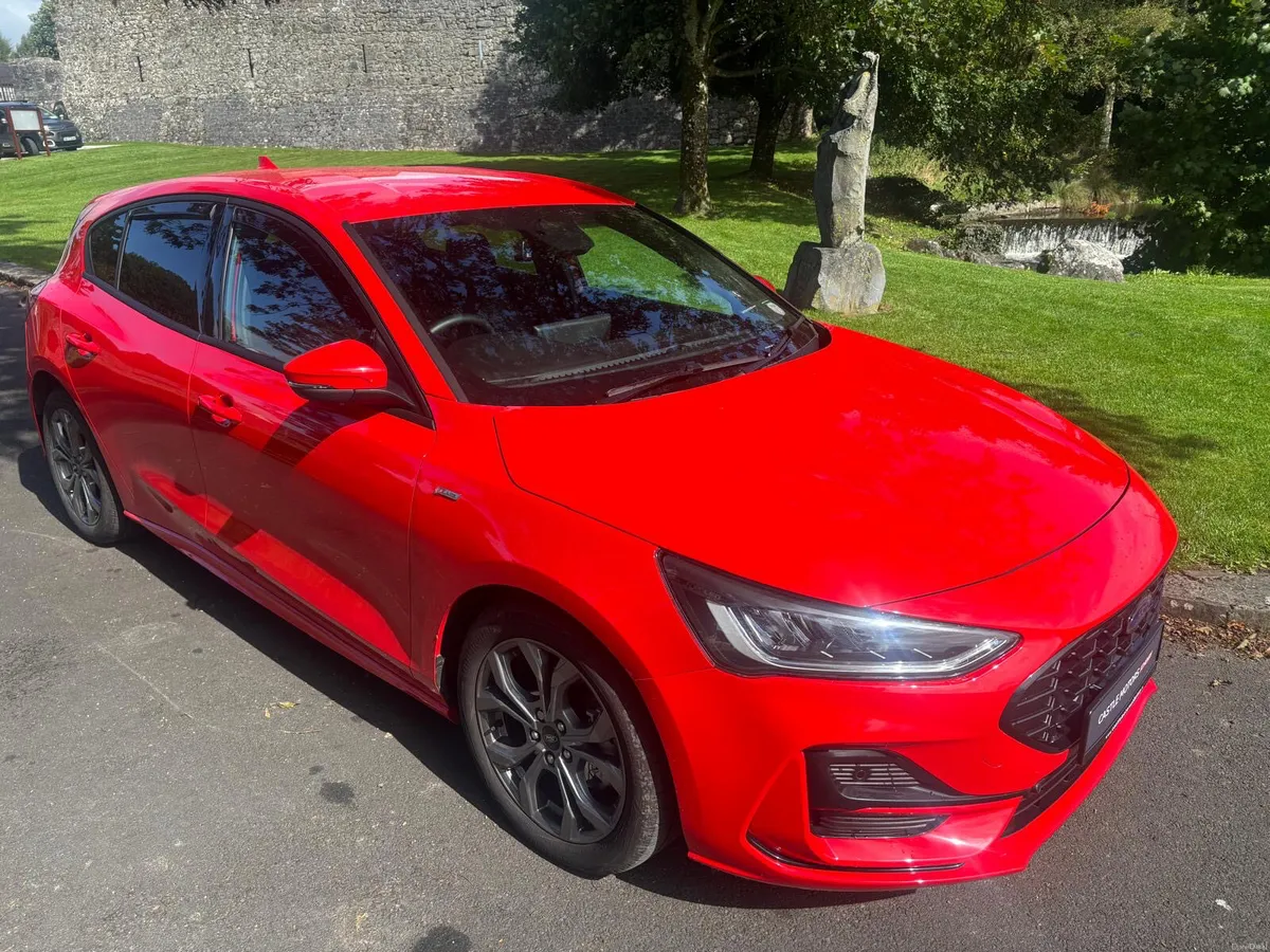 Ford Focus 2025 ST Line Diesel Automatic - Image 1