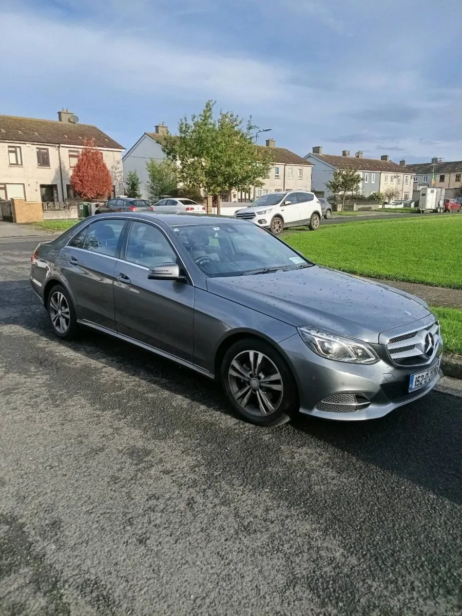 2015 Mercedes E220 73000 miles - Image 1