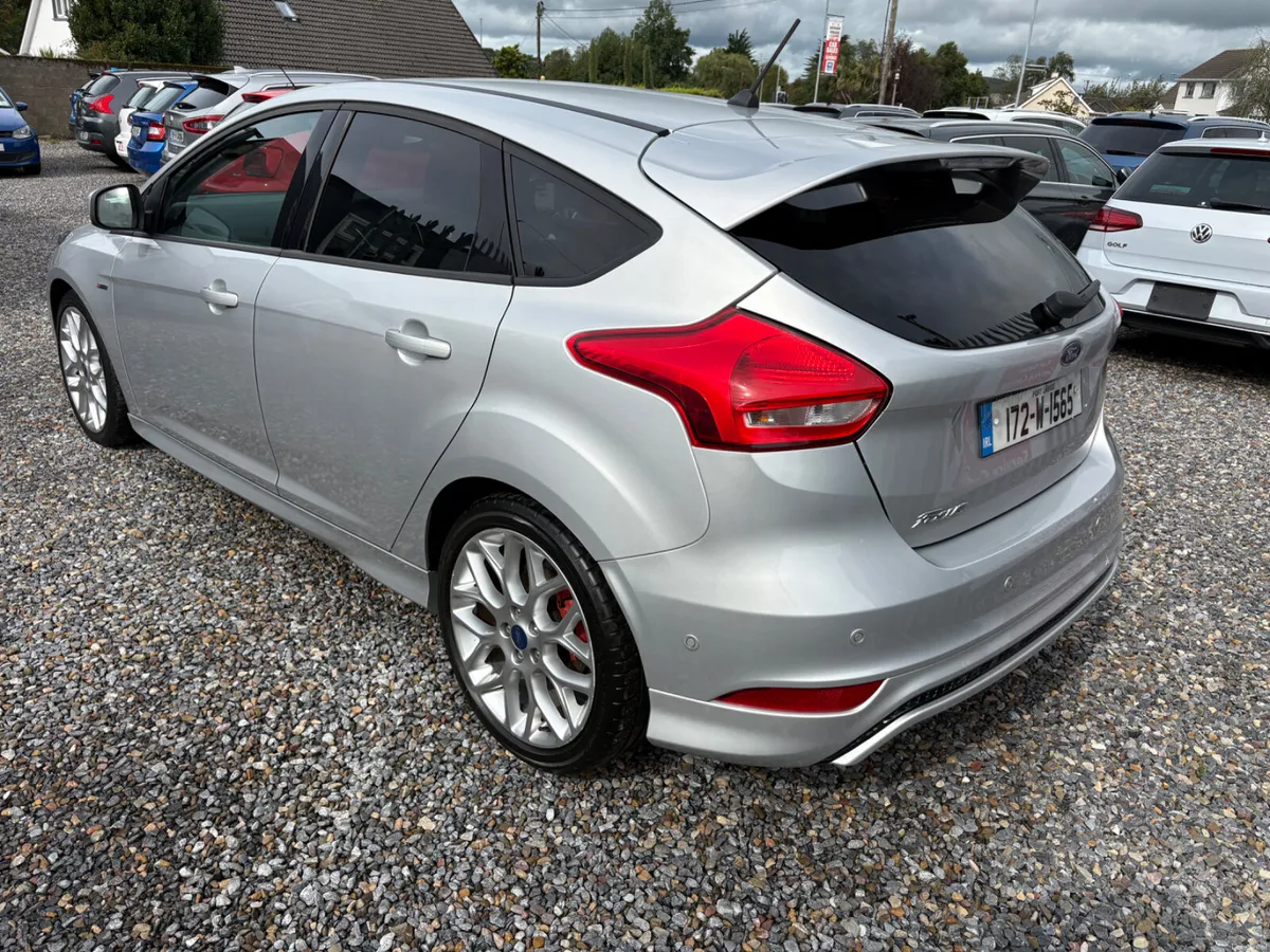 172 Ford Focus ST-Line 1.5 - Image 5