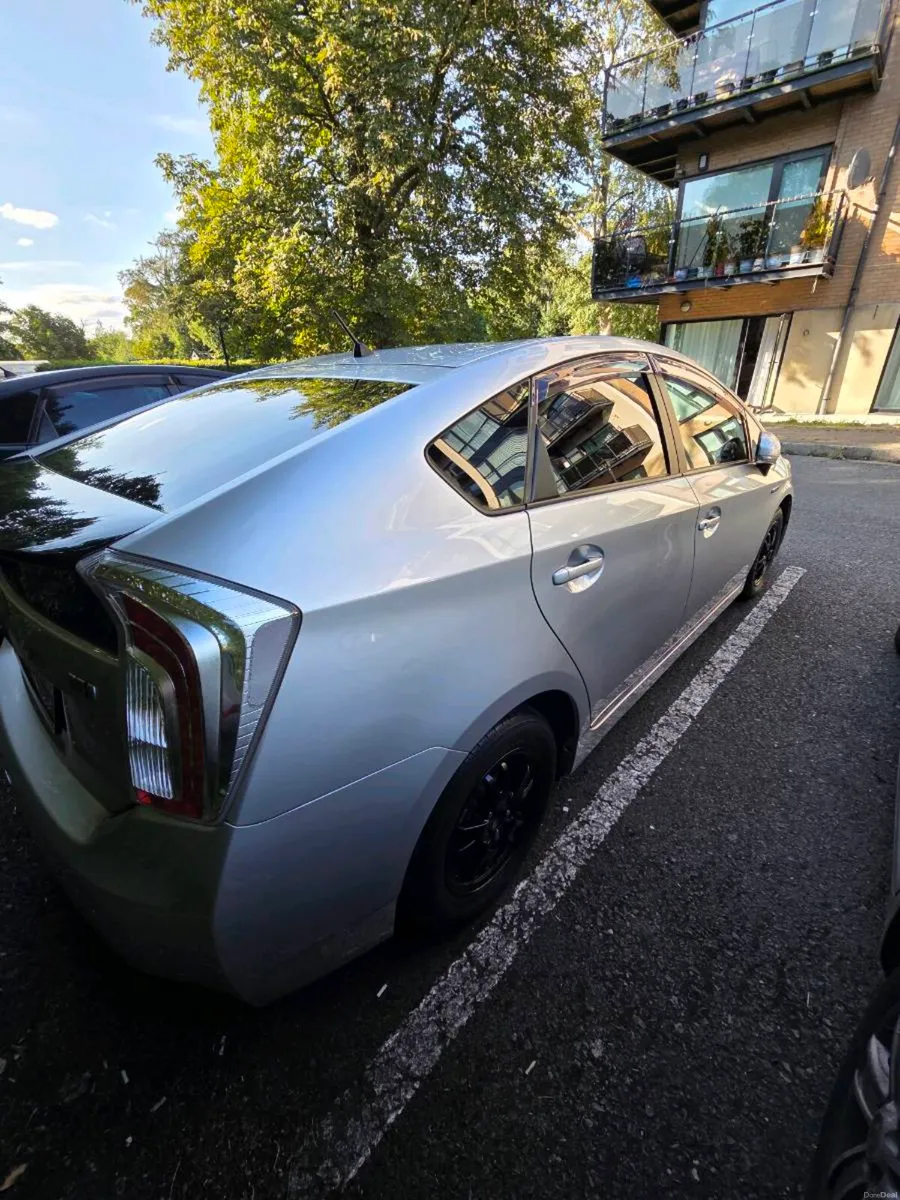 Toyota Prius - Image 5