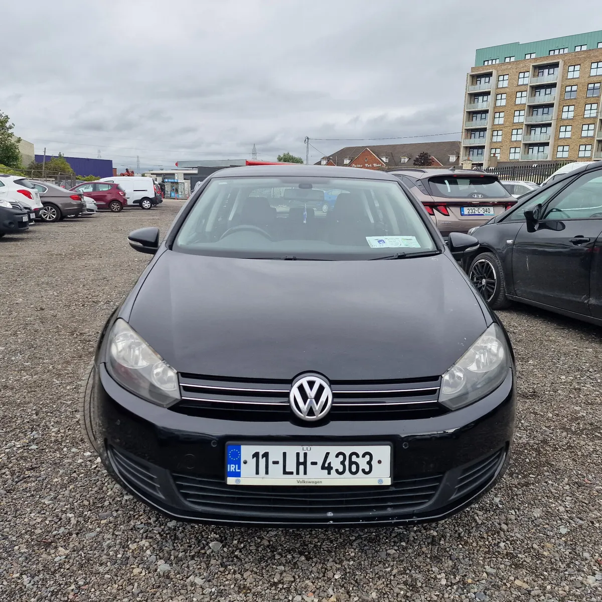 Volkswagen Golf 2011 - Image 2