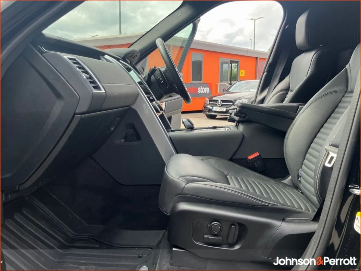 Land Rover Discovery DISCOVERY 3.0 D350 SE COMMERC - Image 3