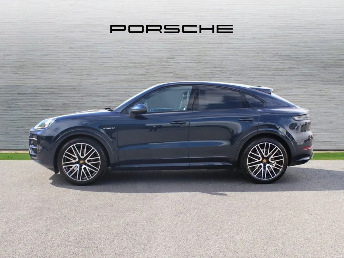 Porsche Cayenne E-Hybrid Coupe - Image 3