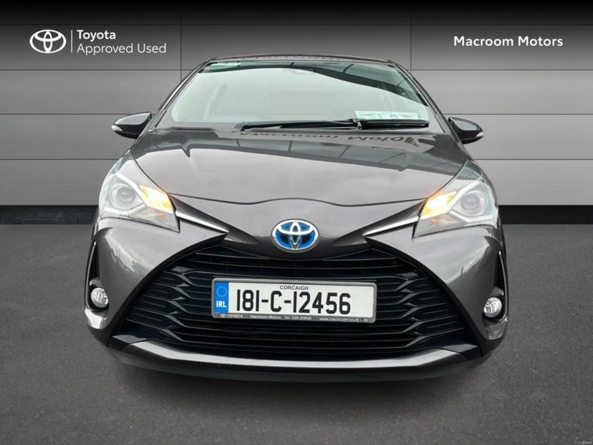 Toyota Yaris YARIS HYBRID 5DR LUNA - Image 5