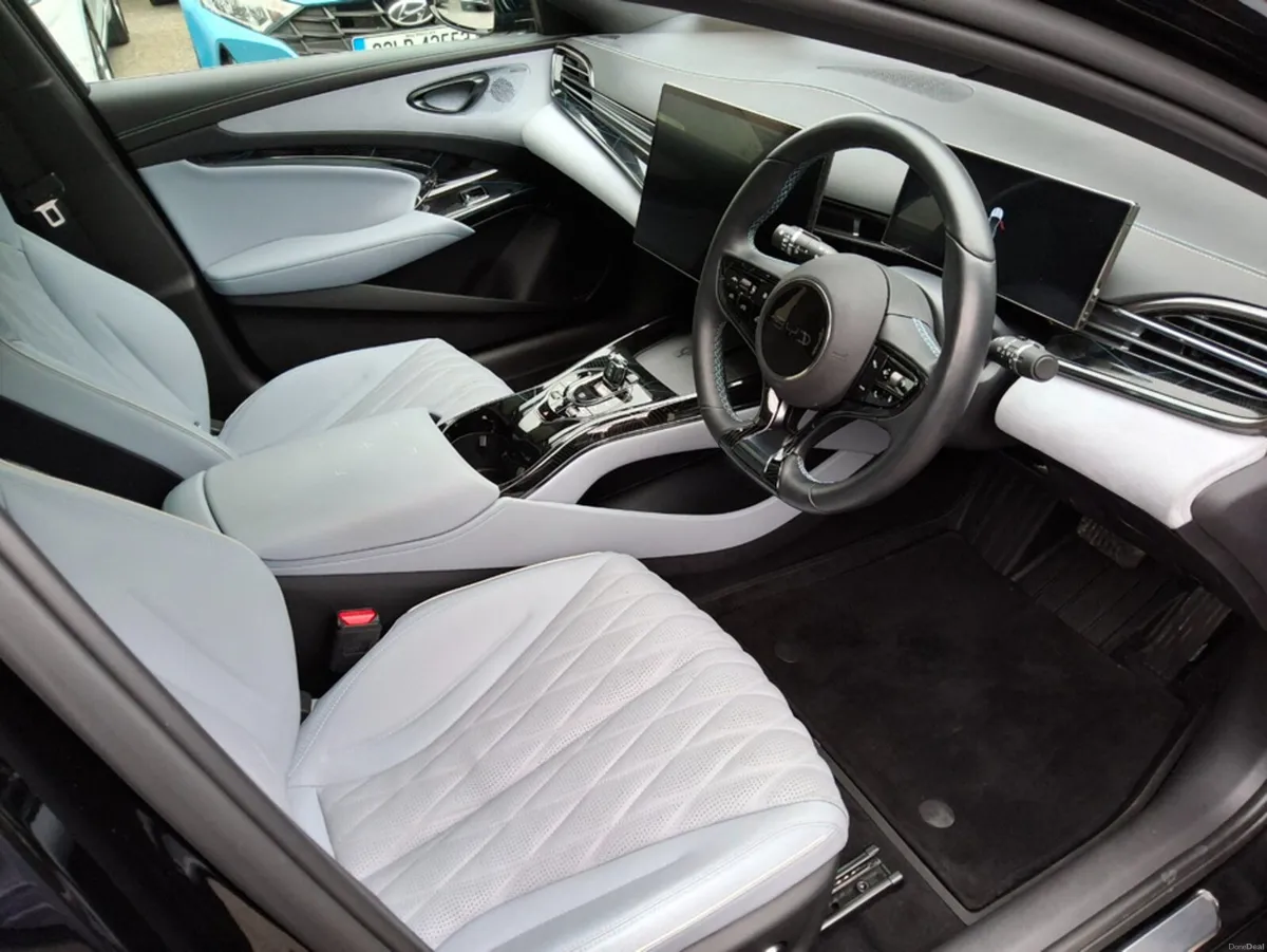 BYD SEAL 82.5 kWh DESIGN RWD - Image 6