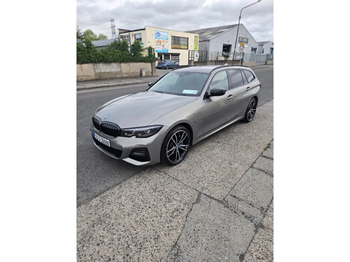 BMW 3-Series G21 E M SPORT PRO EDITION// STUNNING - Image 1