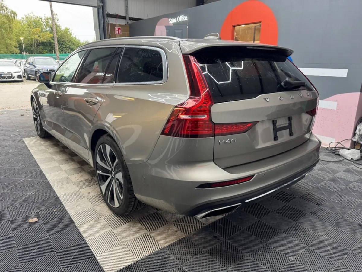 Volvo V60 2021 VOLVO V60 4wd RECHARGE PLUG-IN HYBR - Image 5
