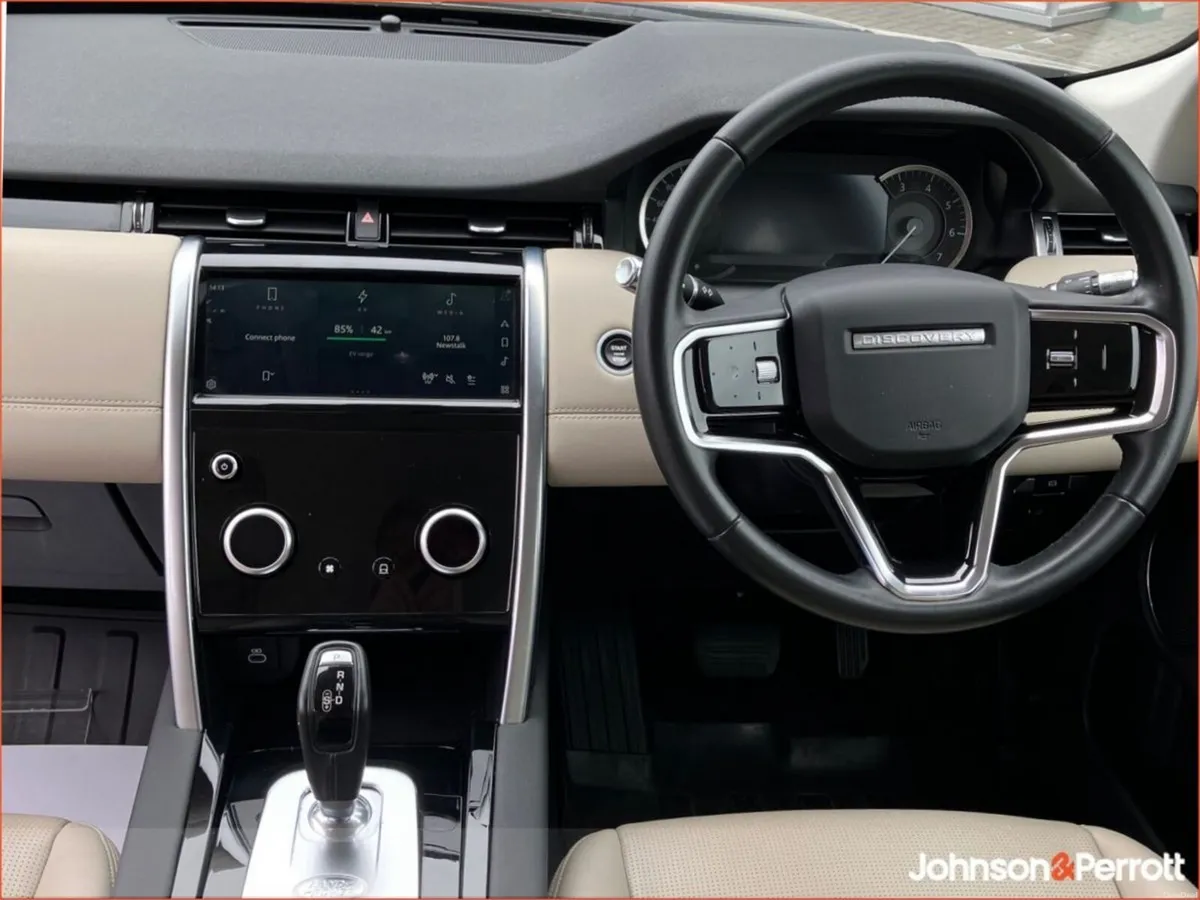 Land Rover Discovery Sport 1.5 I3 PHEV 300 PS AWD - Image 4
