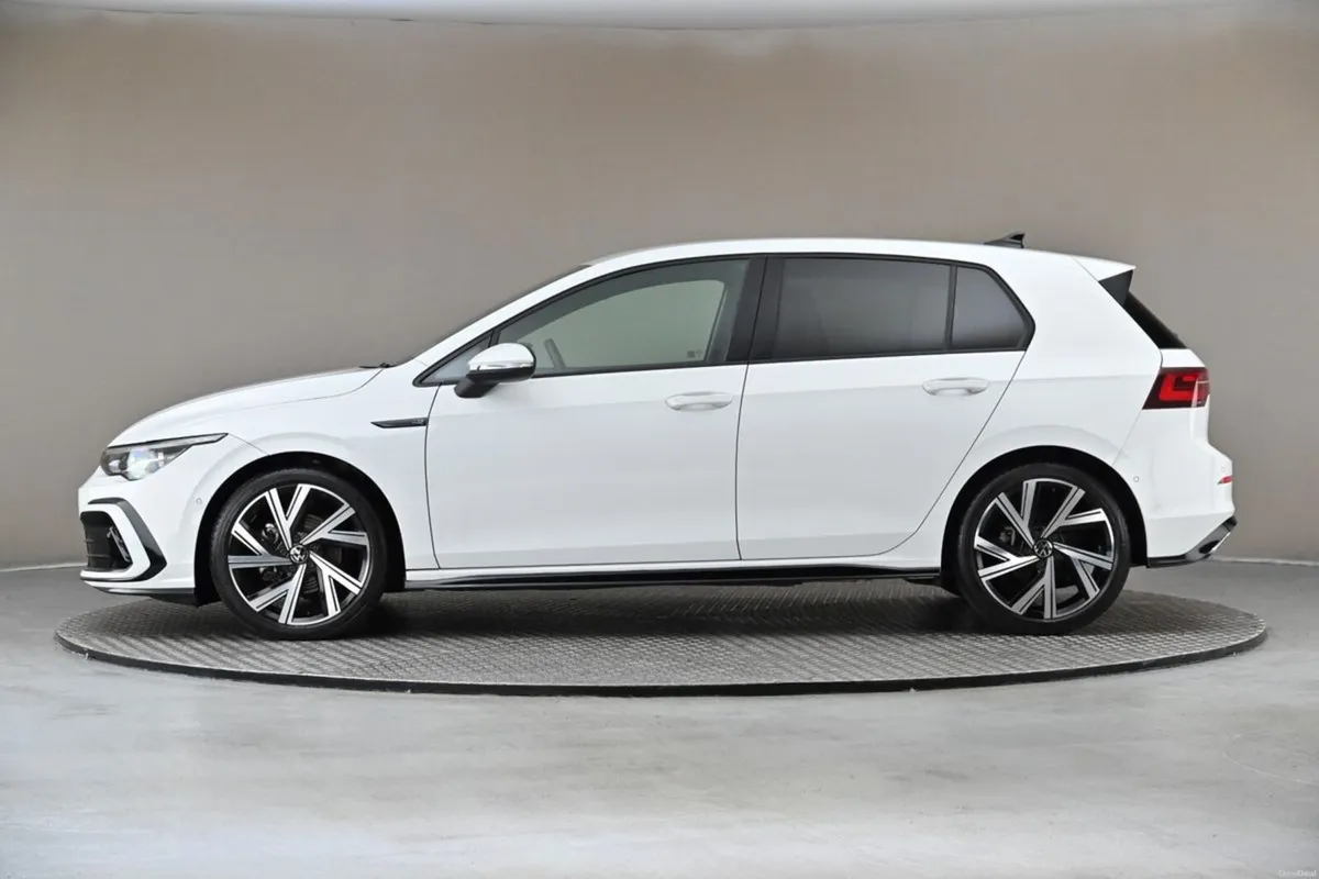 Volkswagen Golf 1.0ETSI DSG R-LINE MK8 MILD-HYBRID - Image 5