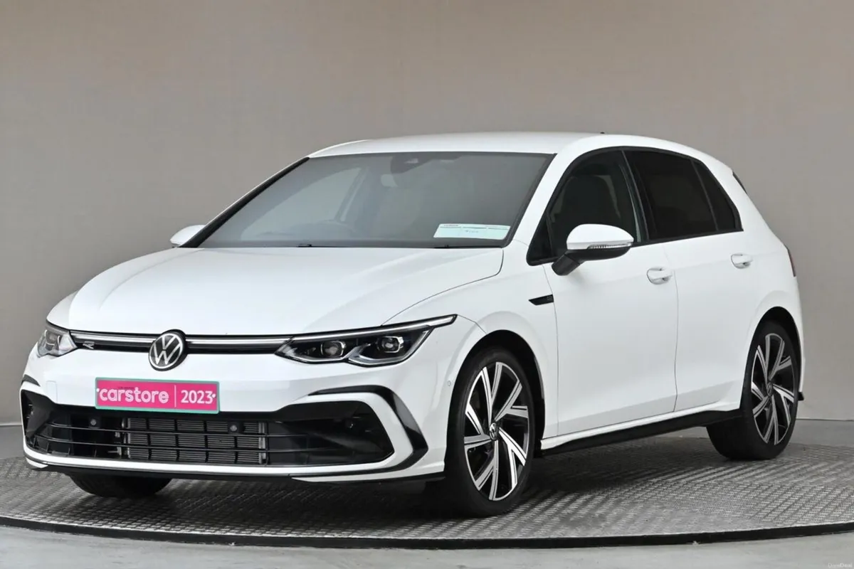 Volkswagen Golf 1.0ETSI DSG R-LINE MK8 MILD-HYBRID - Image 3