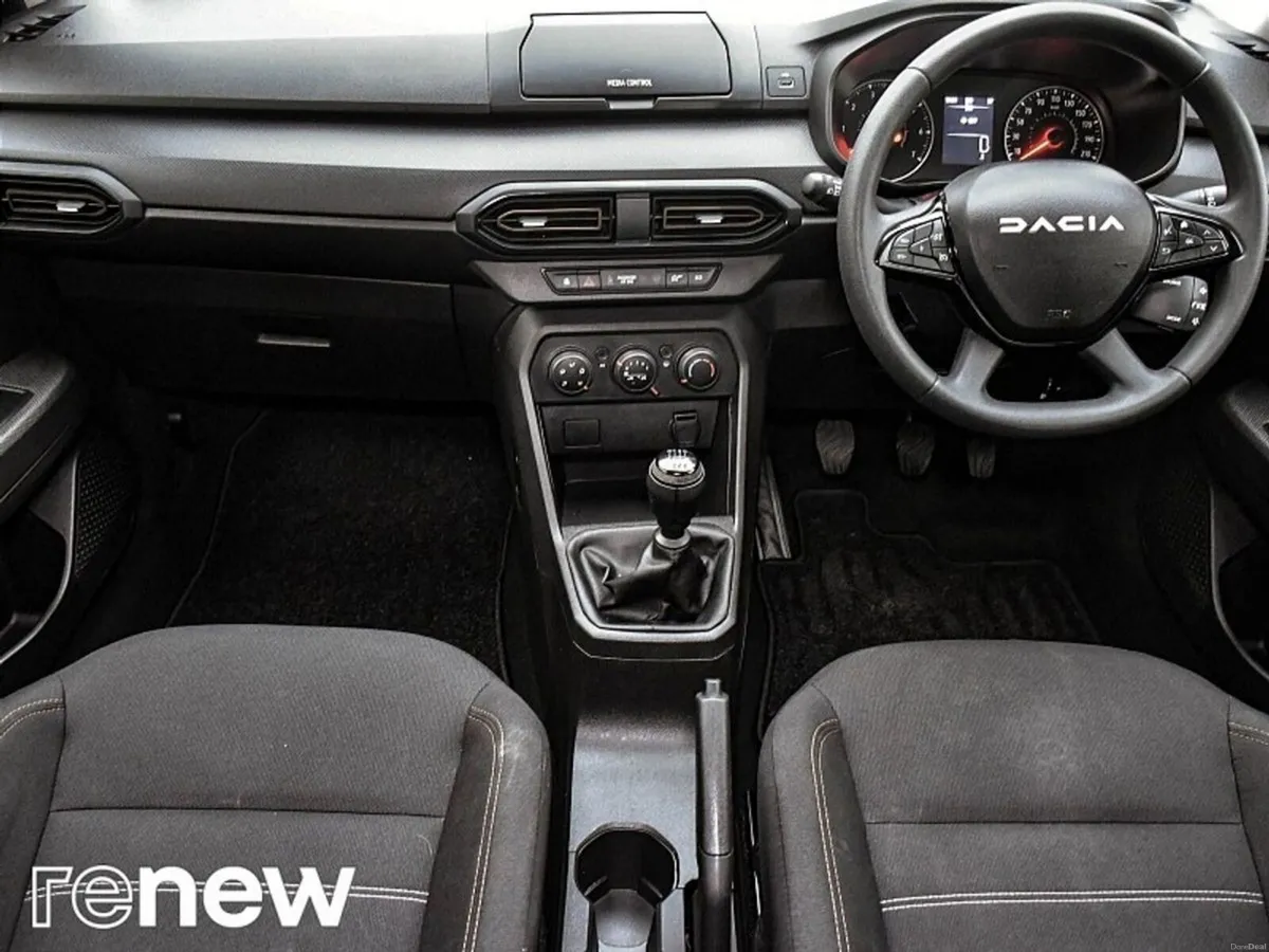 Dacia Sandero Stepway Essential TCe 90 NBI - Image 2