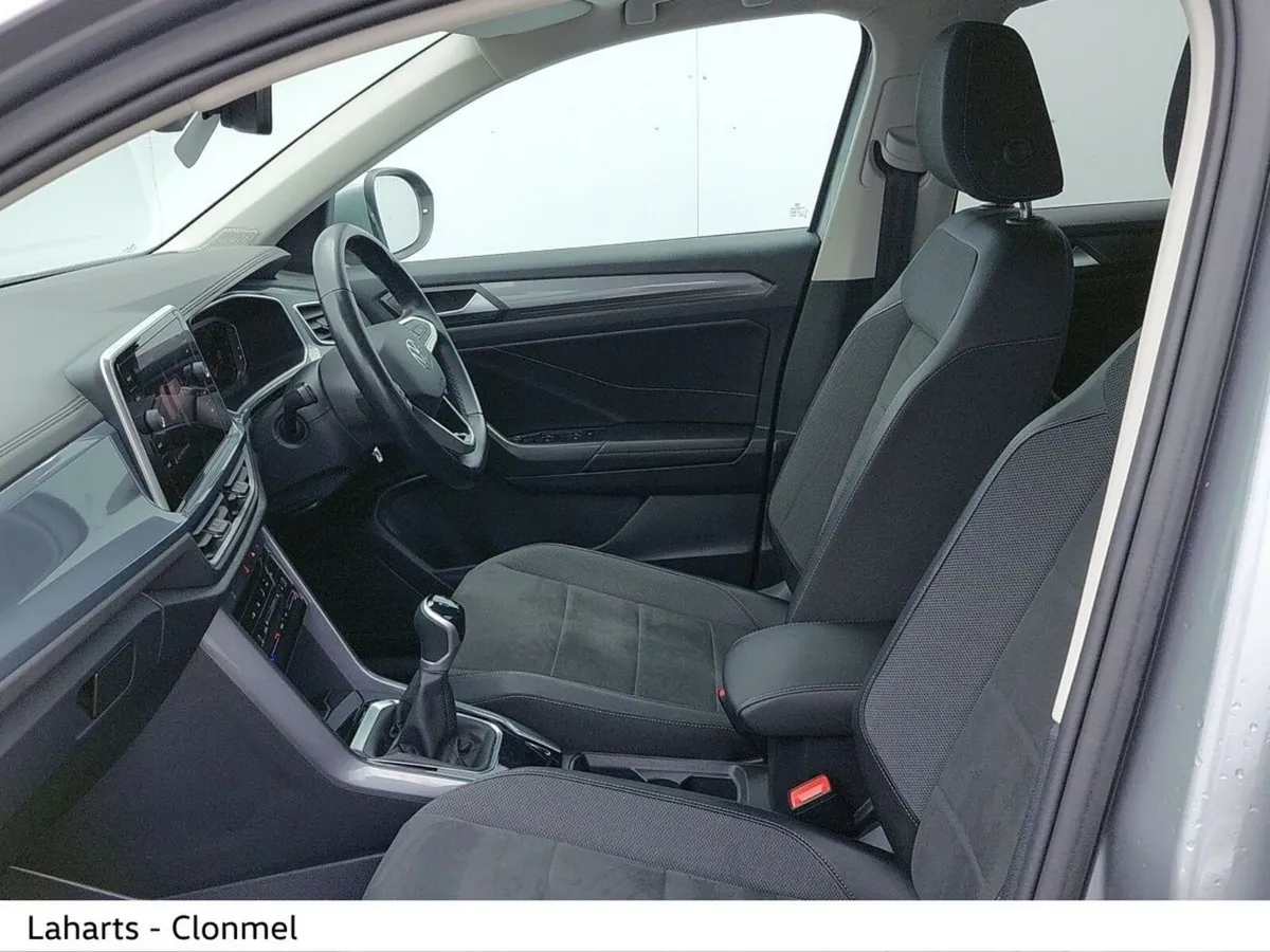 Volkswagen T-Roc STYLE 2.0 TDI 116HP *ADAPTIVE CRU - Image 4