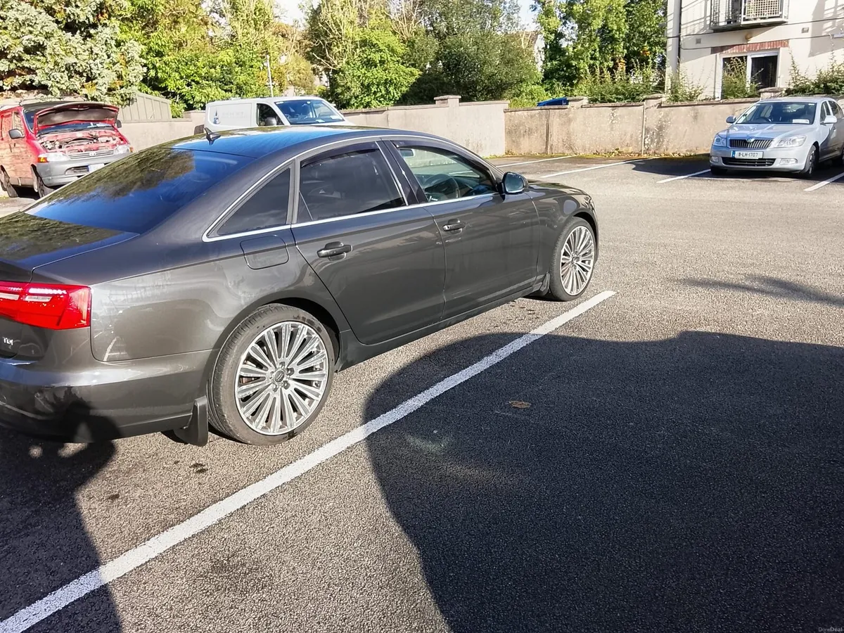 Audi. A6 - Image 2