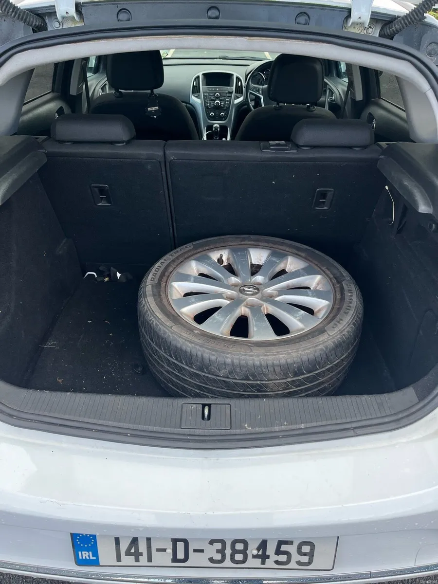 Vauxhall Astra 1.7L Diesel - Image 6