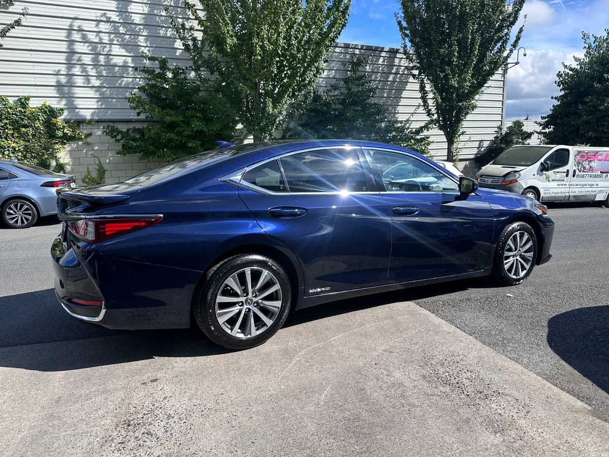 Lexus ES300H Executive, 2019 - Image 5