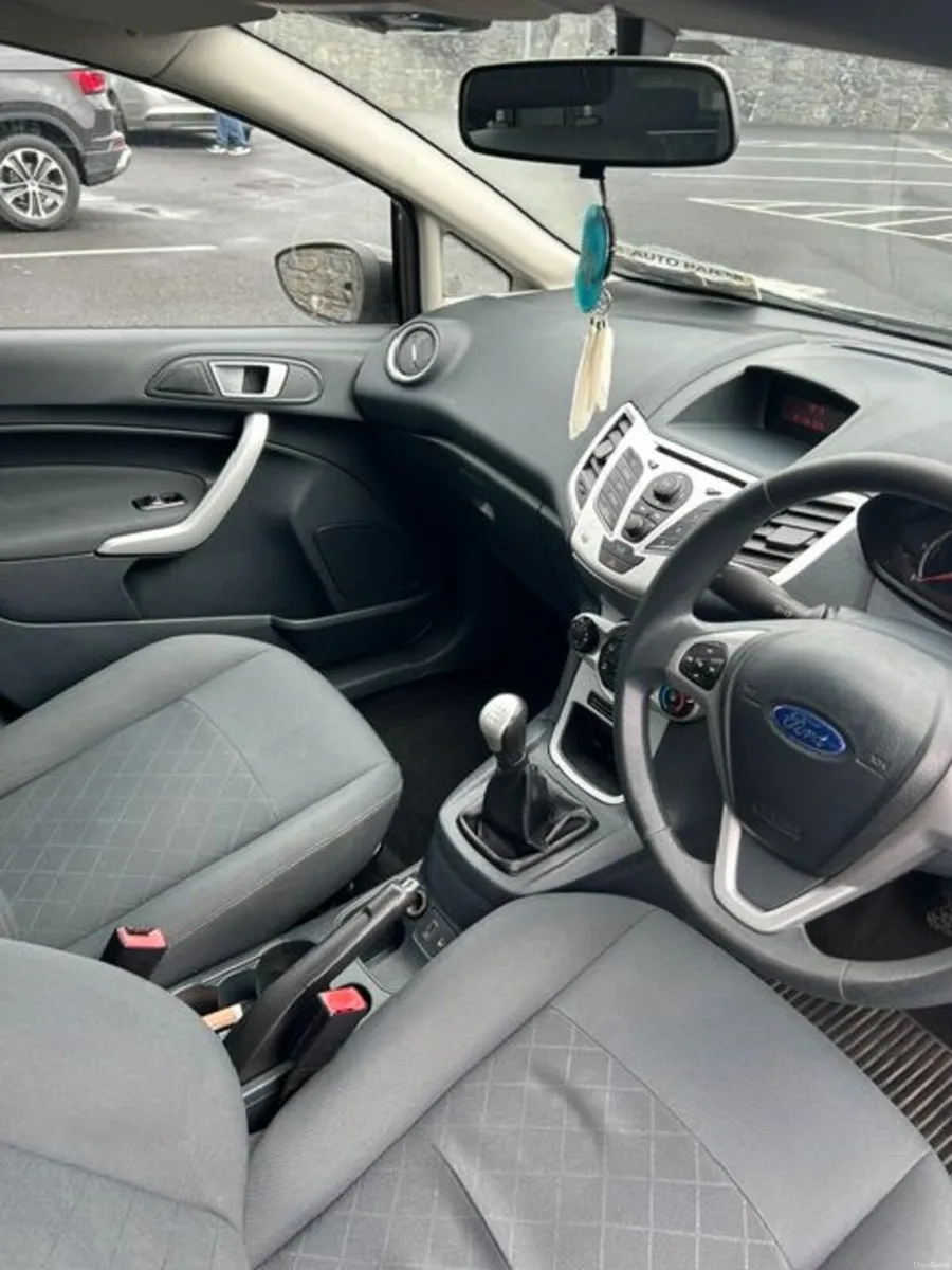Ford Fiesta 2012 - Image 4