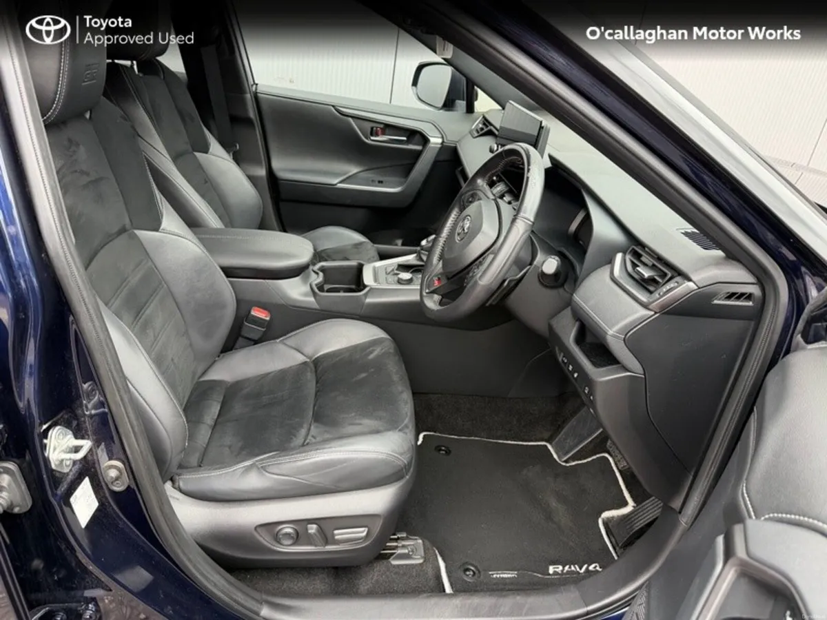 Toyota RAV4 RAV4 PLUG-IN HYB GR SPORT 4DR - Image 6