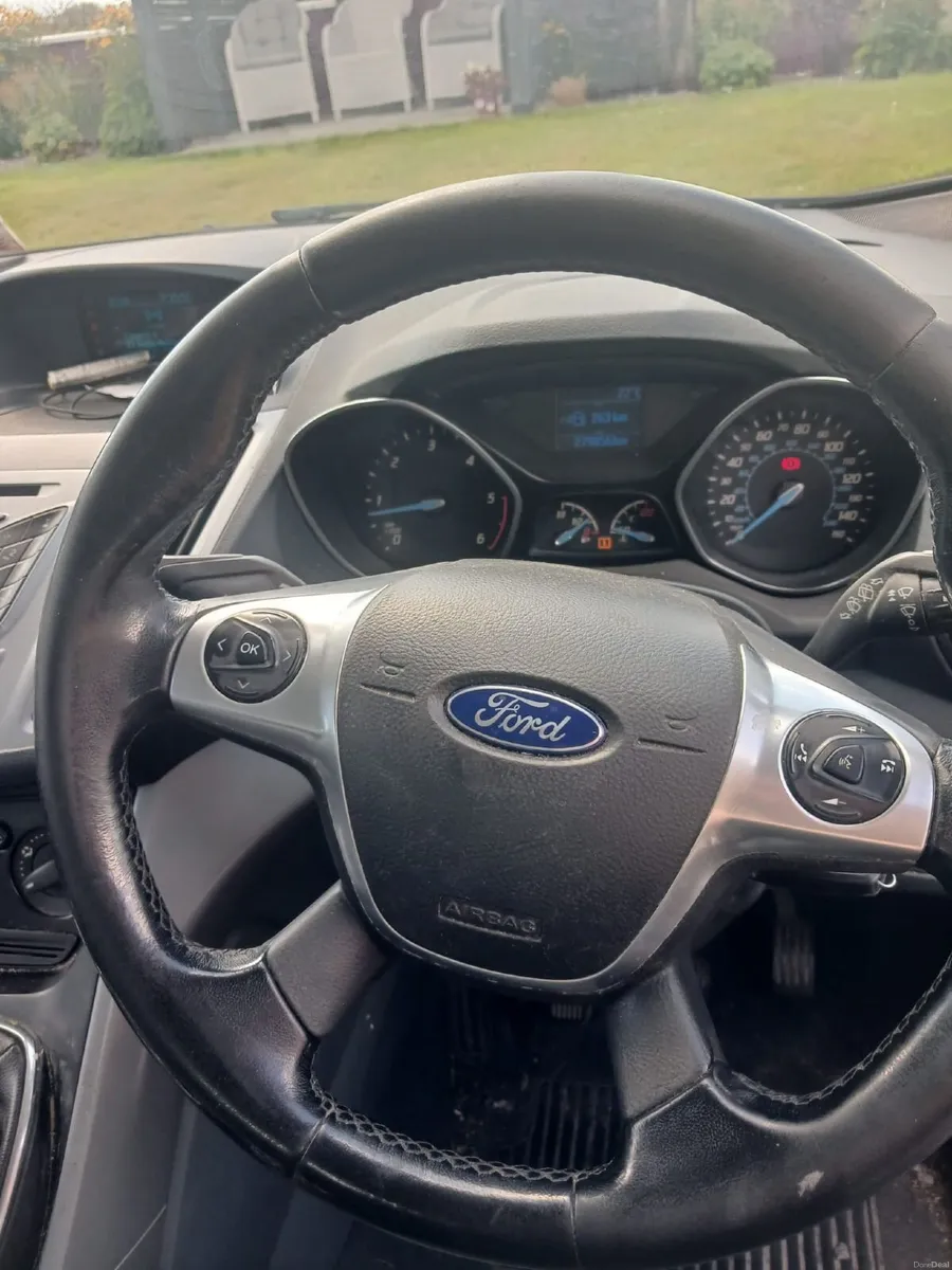 Ford Grand CMax 2014 - Image 5