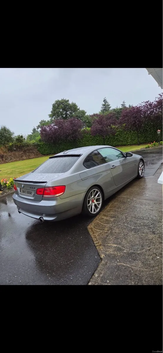 BMW 335i 2008 - Image 2