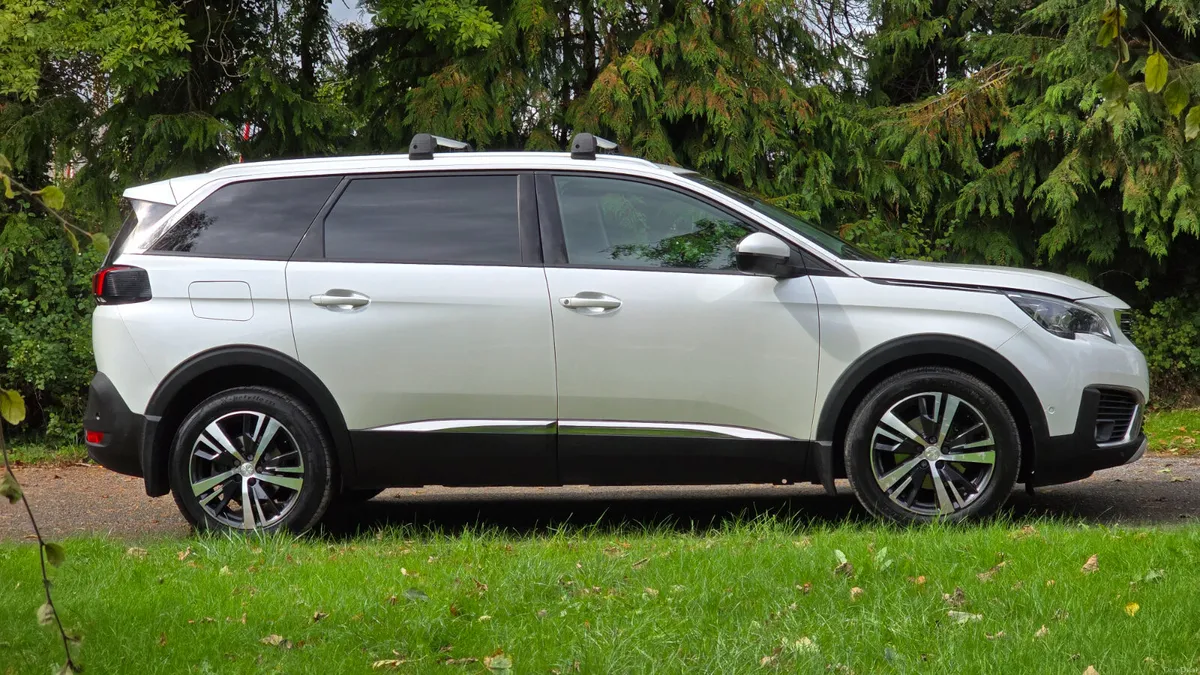 🔥2018 Peugeot 5008 1.5 HDI Allure 7 Seats🔥 - Image 6