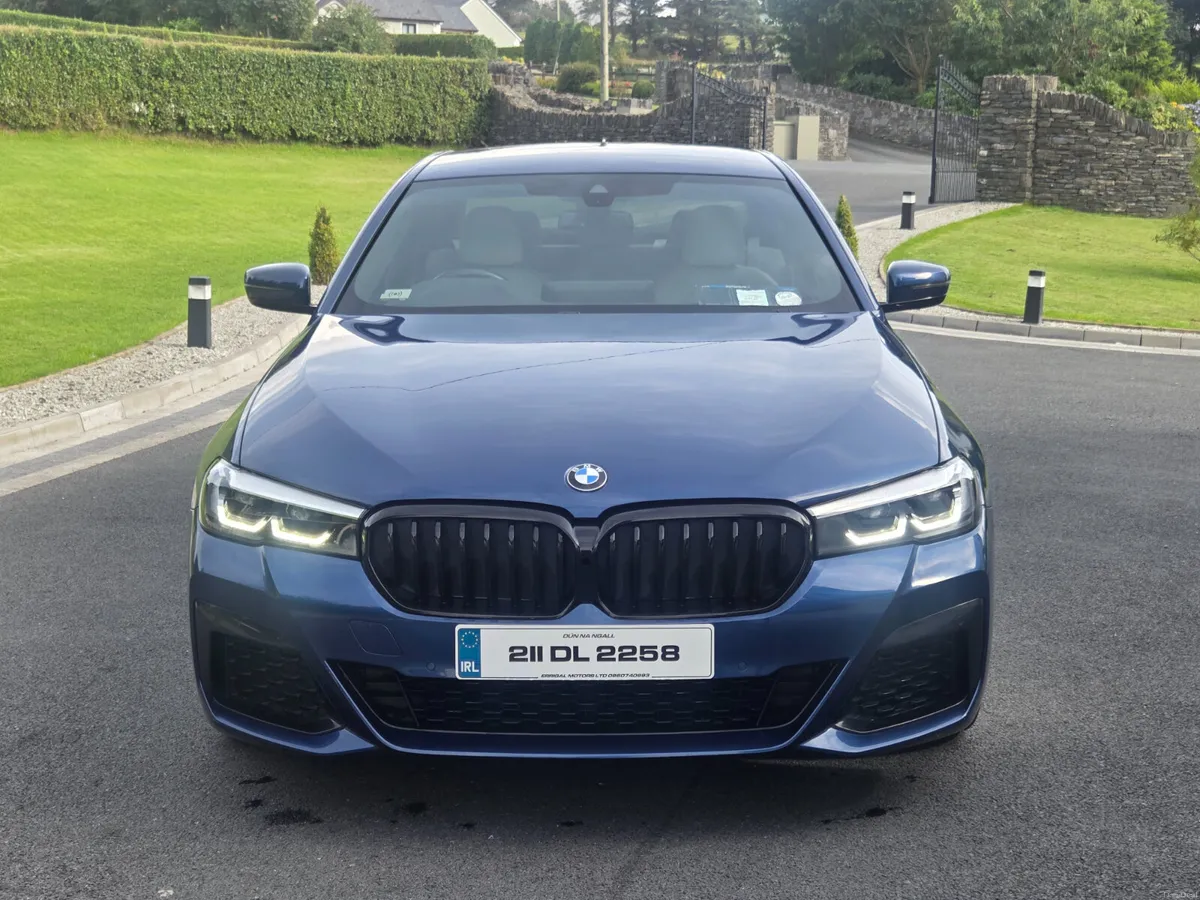 BMW 5-Series 2021 - Image 2