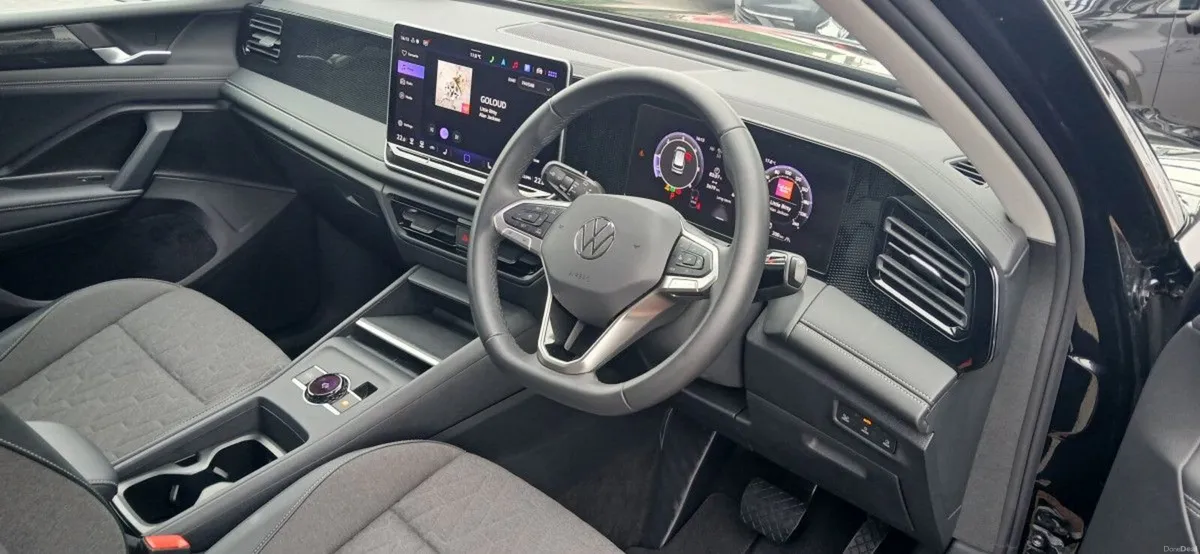 Volkswagen Tiguan EDITION 75 2.0TDI DSG 150HP **RE - Image 5