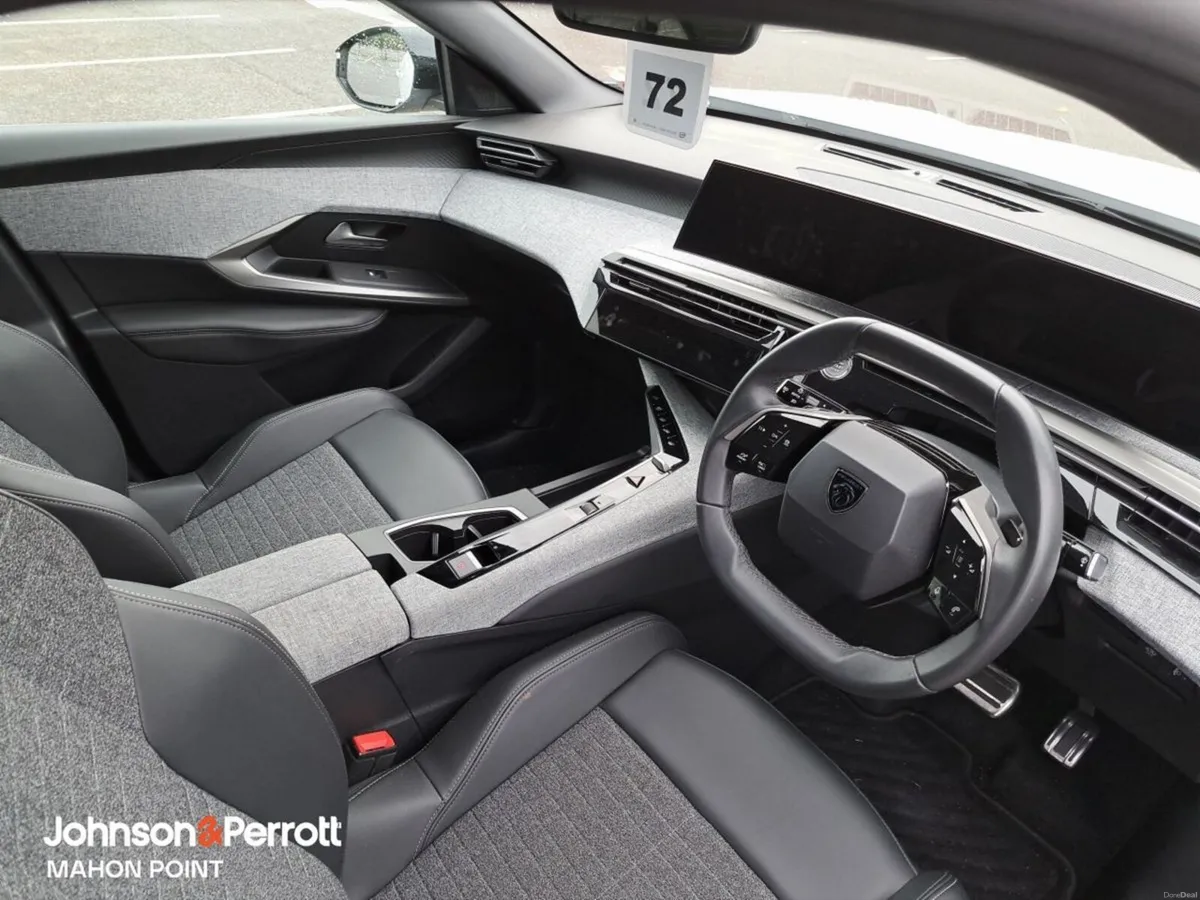 Peugeot 3008 1.2 MHEV 145bhp eDCS6 Allure - Image 3