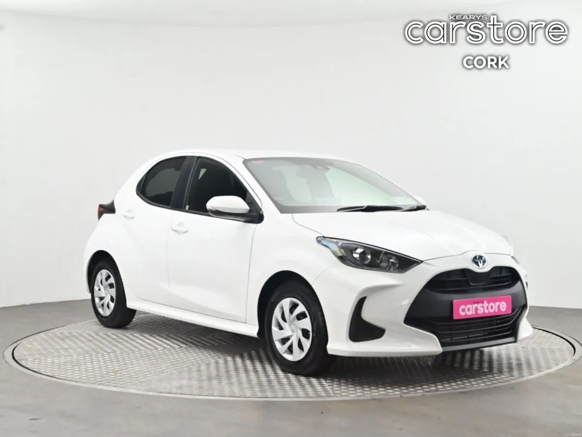Toyota Yaris 1.5 - Image 1