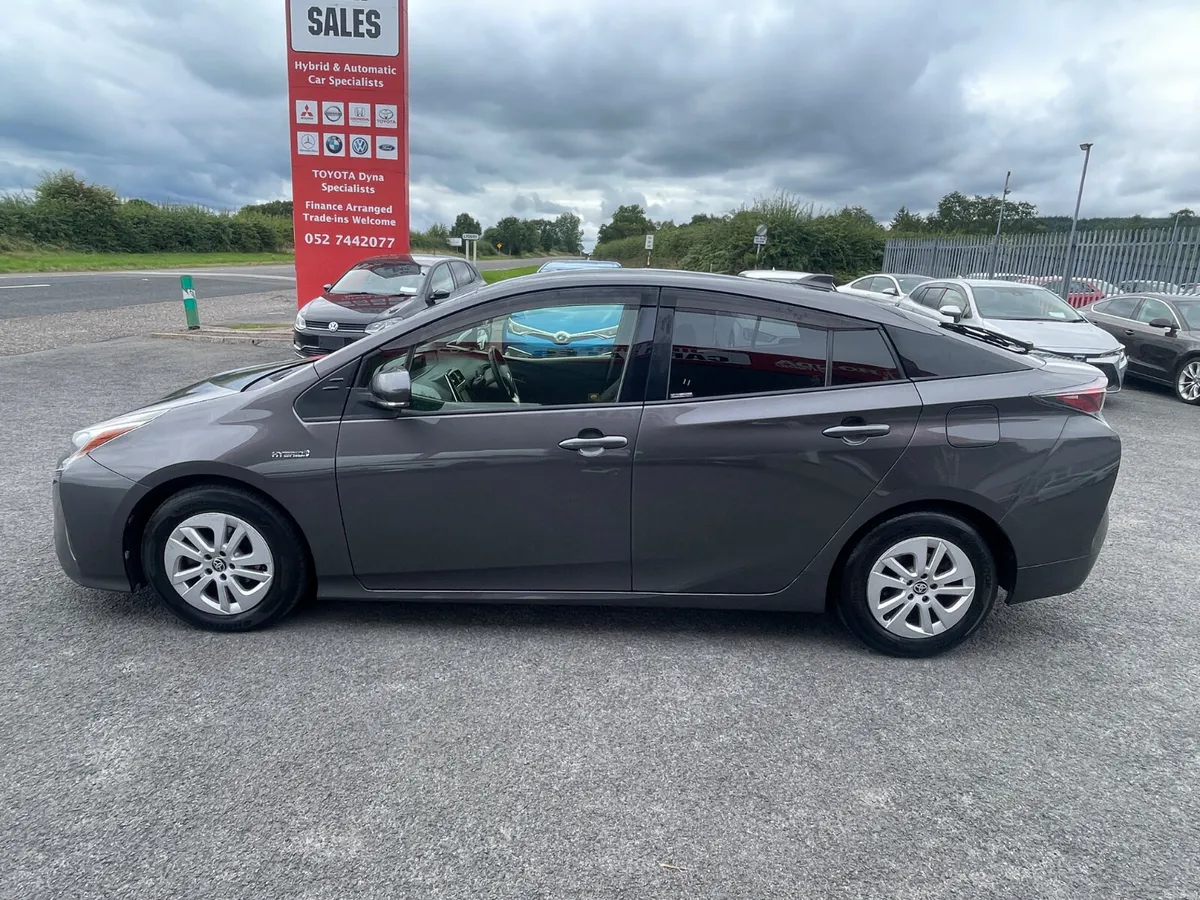 Toyota Prius 2016 - Image 4