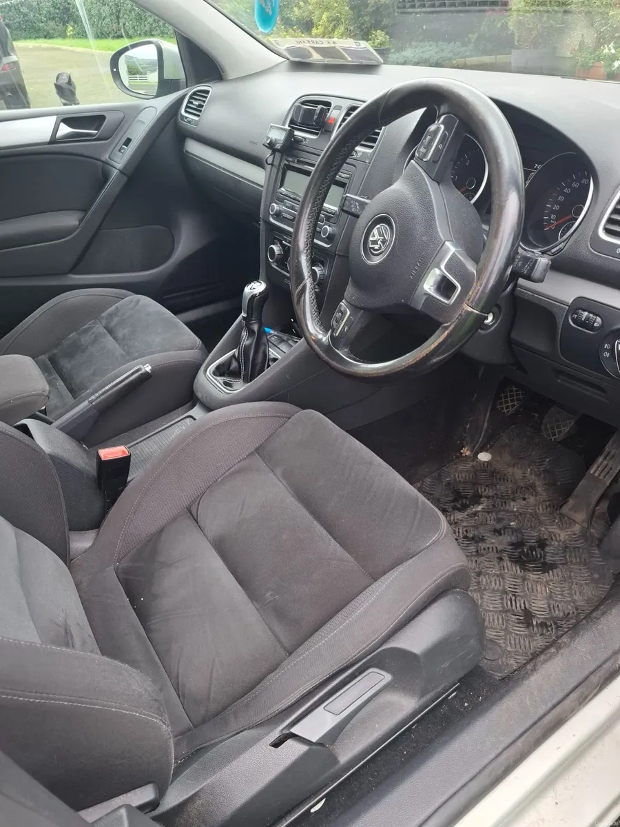Volkswagen Golf 2010 - Image 5