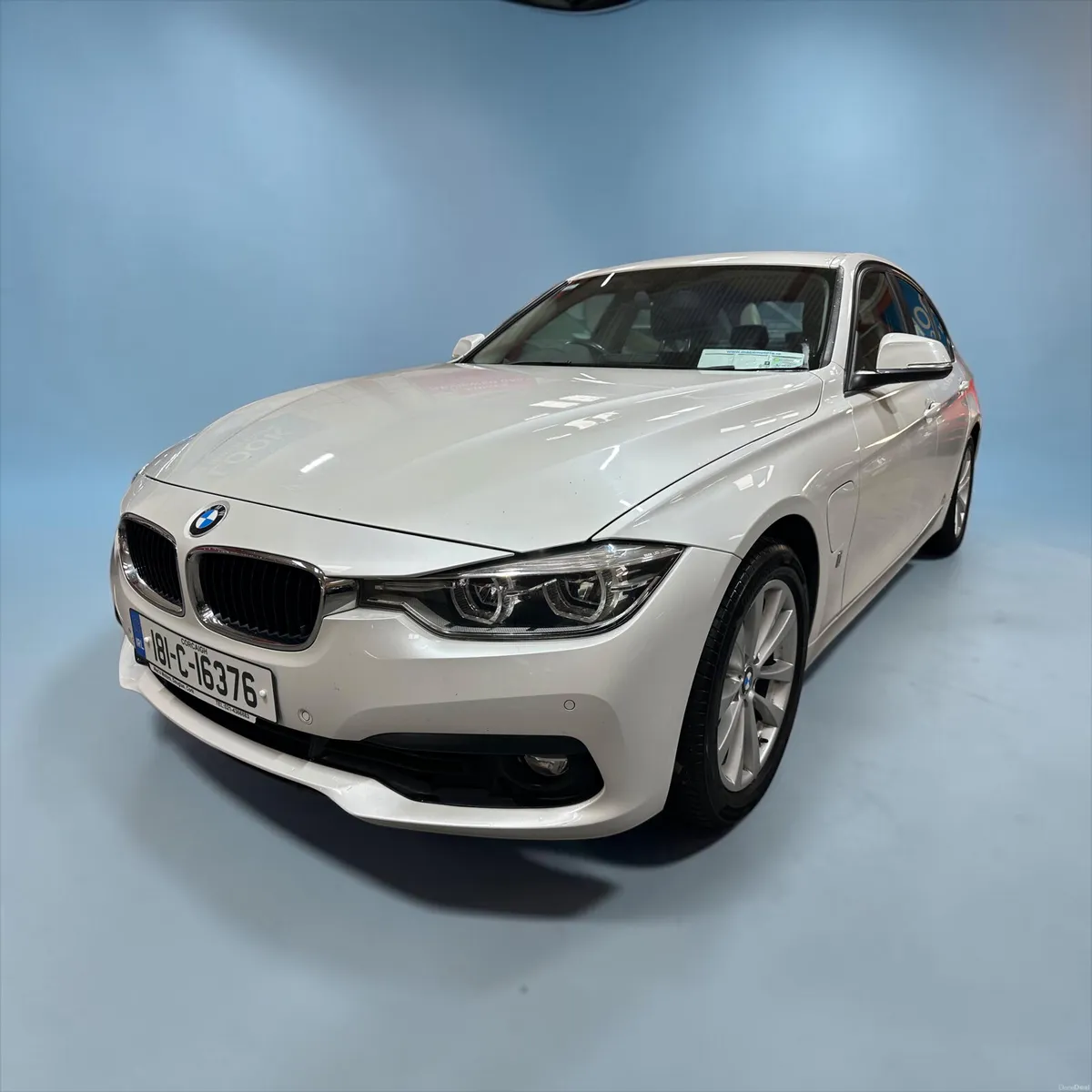 2018 BMW 3-Series 330e 2.0 Hybrid petrol Automatic - Image 3
