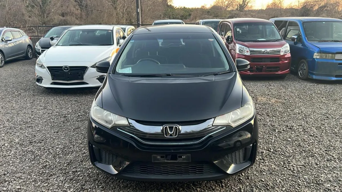Honda Fit 2015 low mileage Push start - Image 2