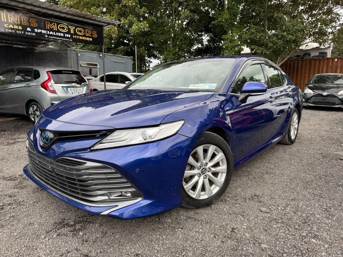 Toyota Camry Automatic Hybrid - Image 2