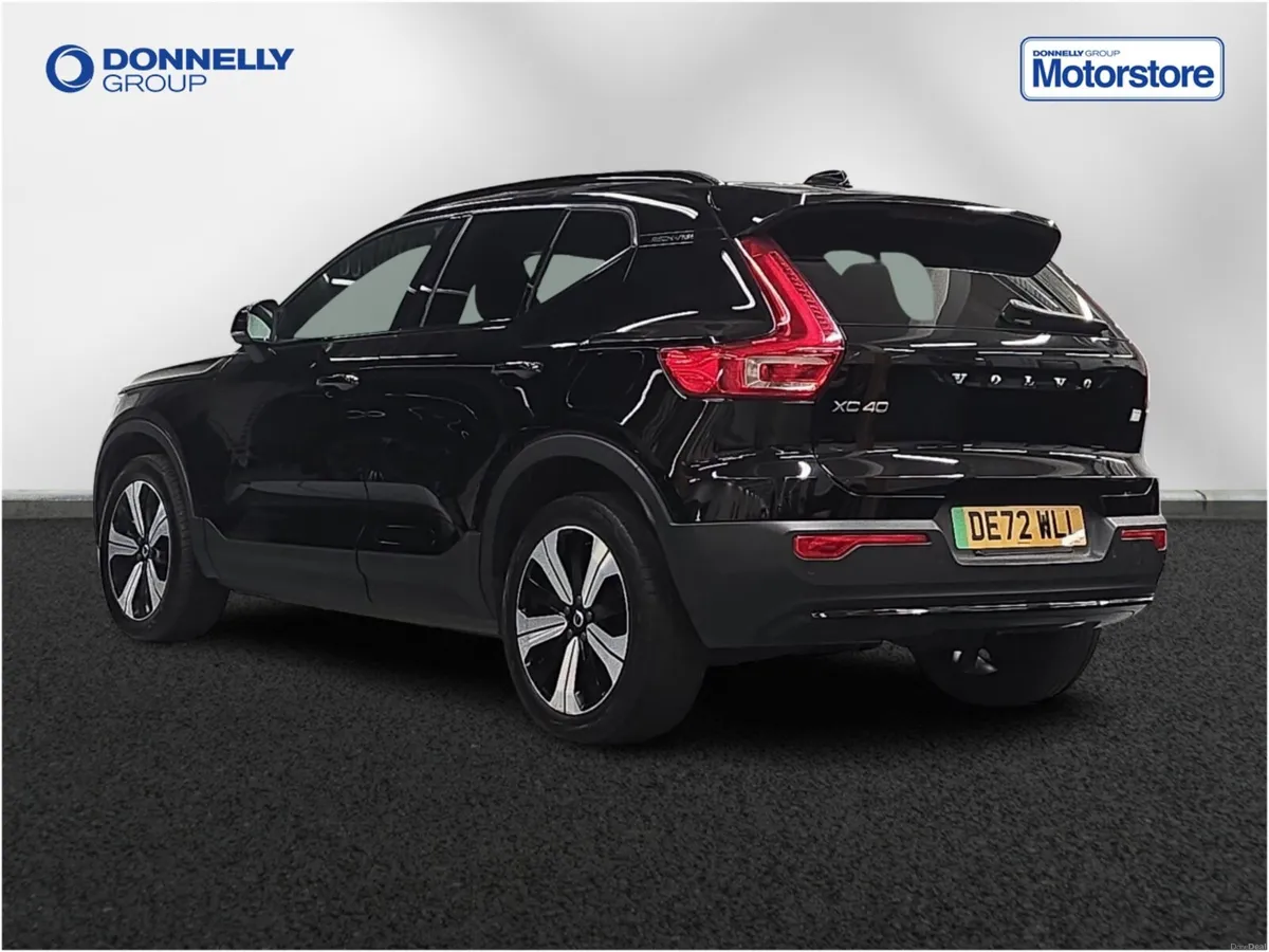 Volvo XC40 170kW Recharge Core 69kWh 5dr Auto - Image 2