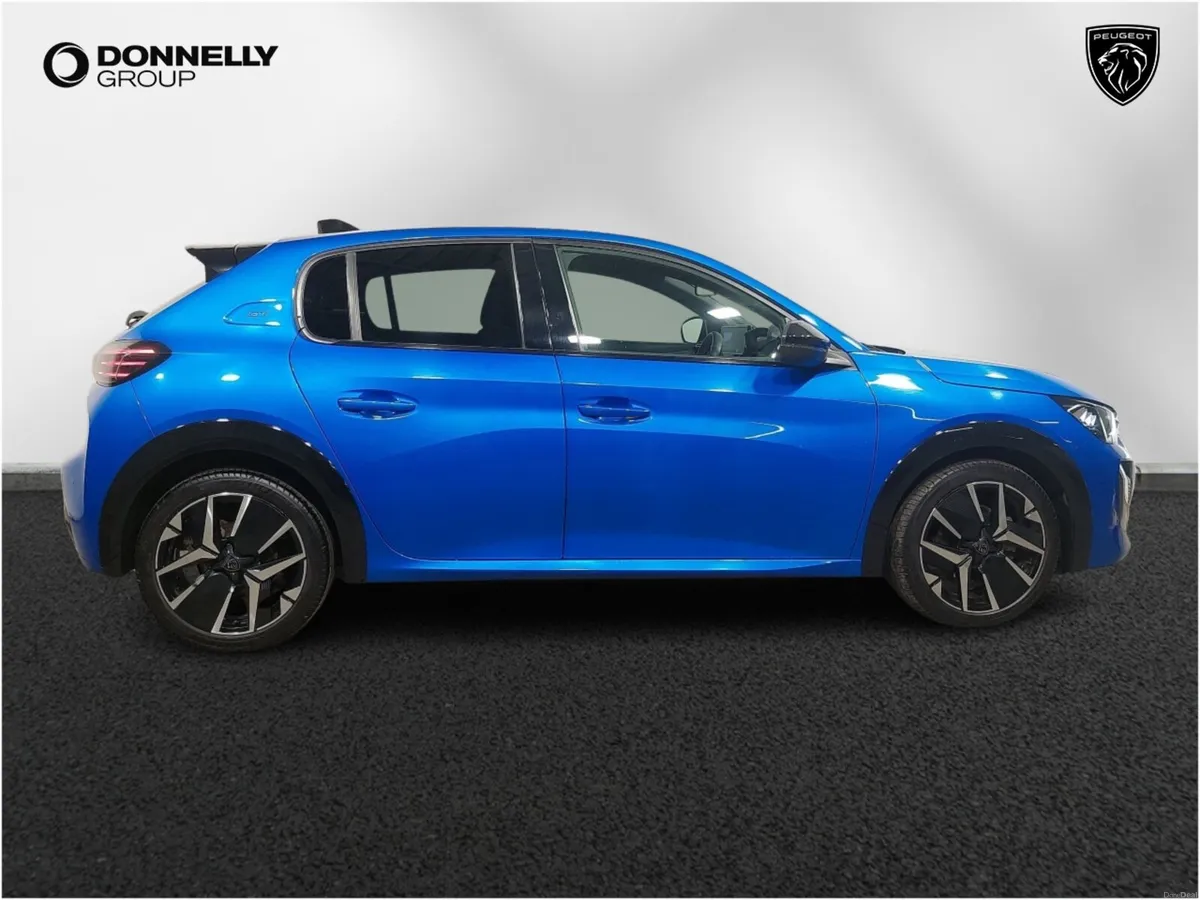 Peugeot 208 1.2 Hybrid 136 GT 5dr e-DSC6 - Image 3