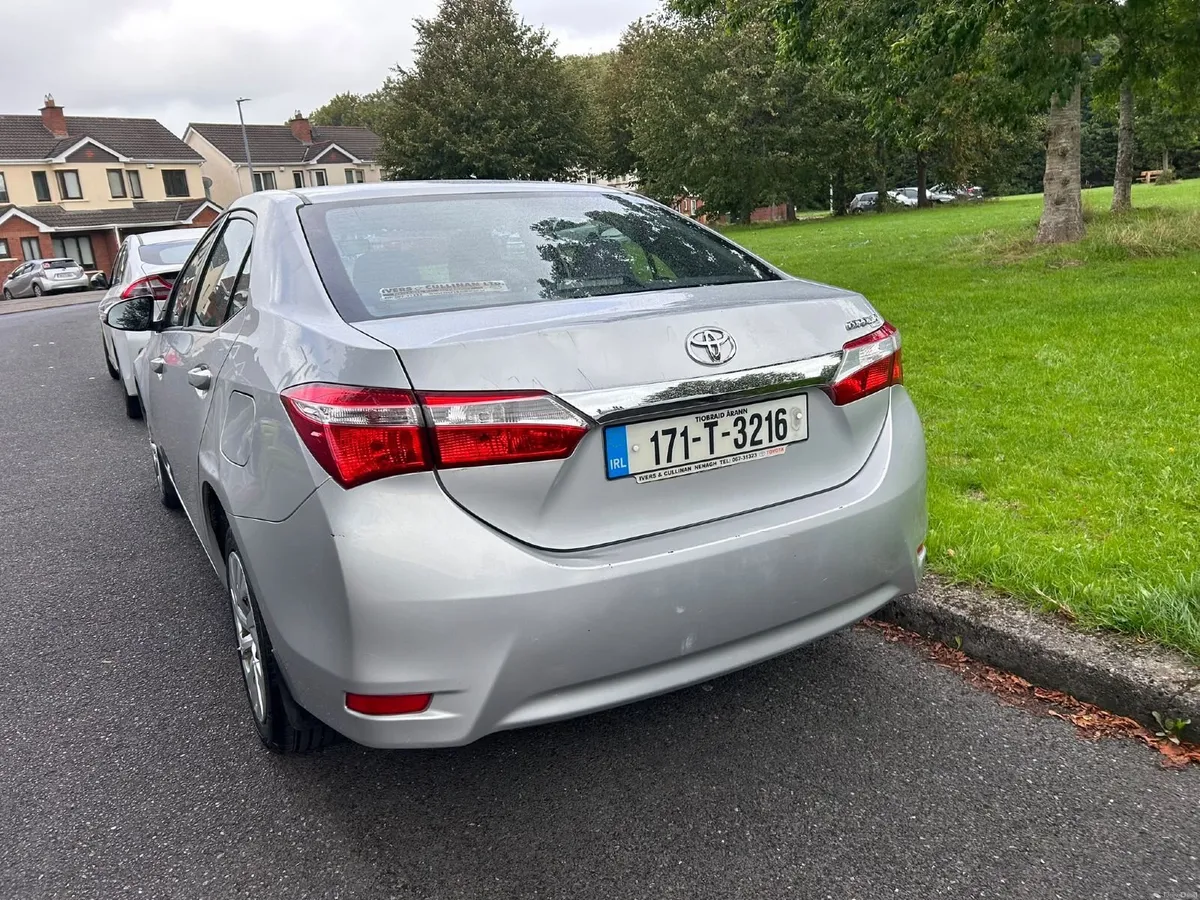 Toyota Corolla 2017 - Image 5