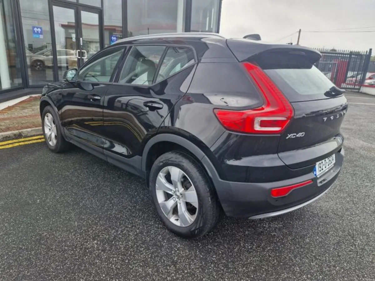 Volvo XC40 D3 MOM 5DR - Image 5