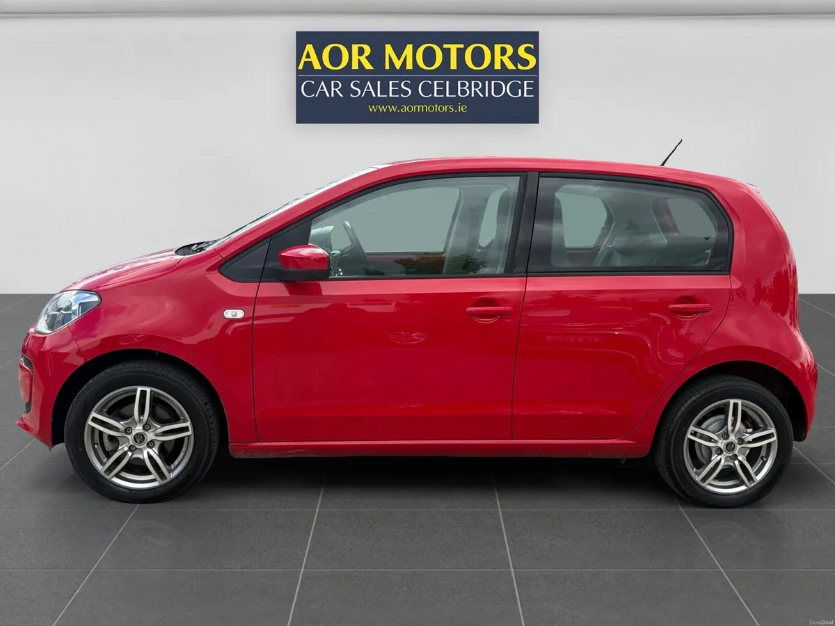 2015 VW Up Automatic 152D40316 - Image 2