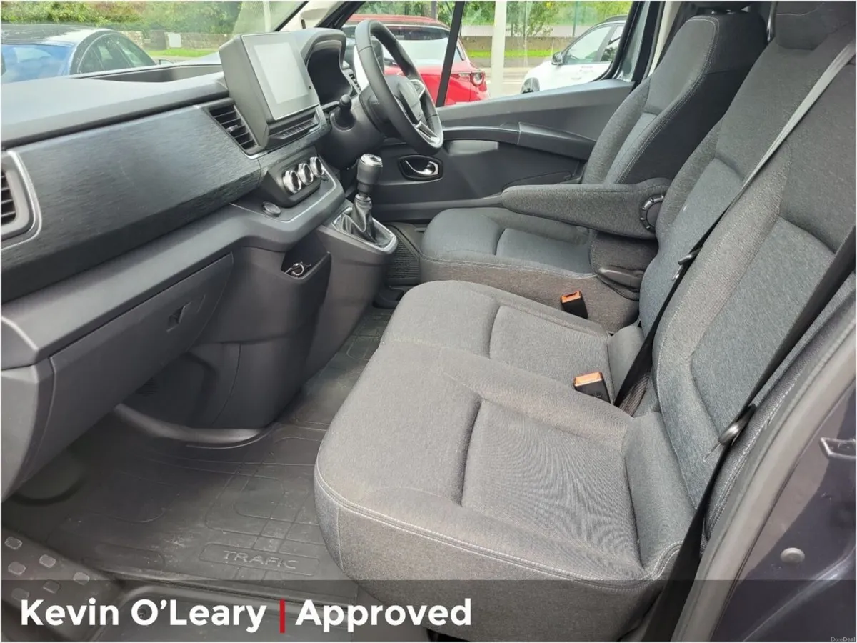 Renault Trafic TRAFIC LL30 BLUE DCI 150 EXTRA - Image 4