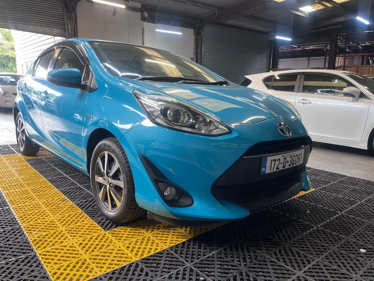 Toyota Aqua 2017 new shape - Image 1