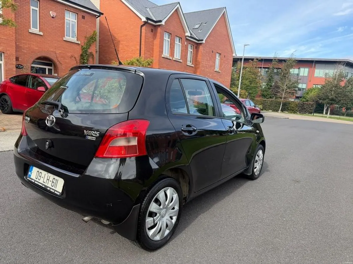 2009 Toyota Yaris - Image 6