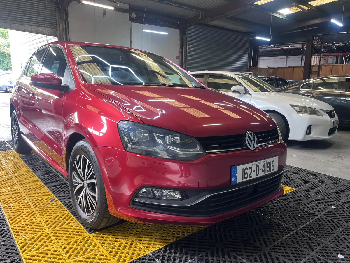 Volkswagen Polo 2016 automatic - Image 1