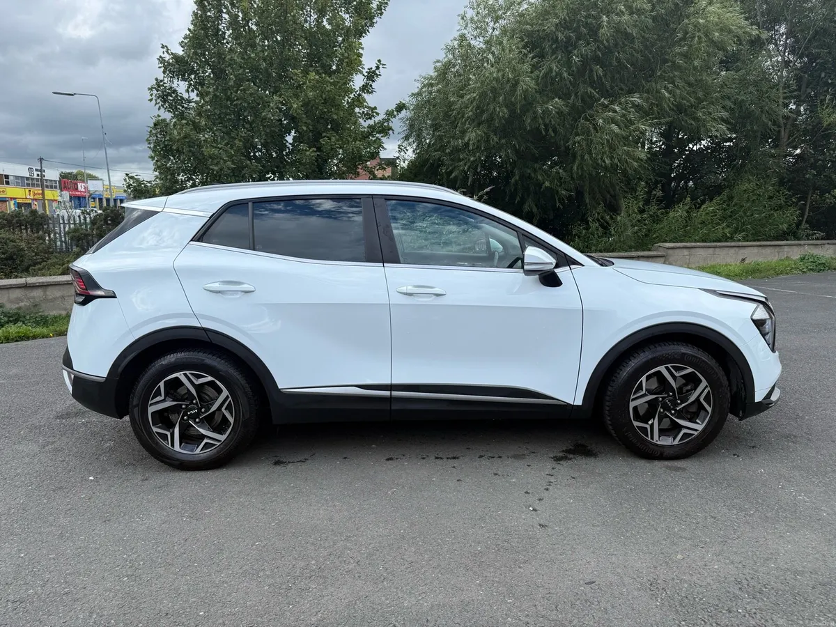 2022 KIA SPORTAGE DIESEL**NEW MODEL** - Image 2