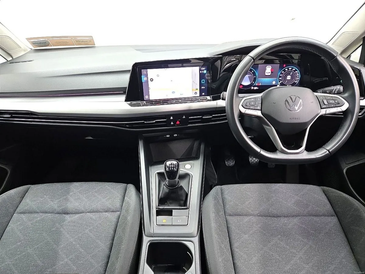 Volkswagen Golf 2.0 TDI 115HP Life - Image 3