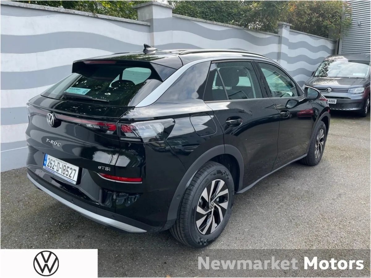 Volkswagen T-Roc LIFE PLUS 1.5TSI AUTOMATIC MHEV 1 - Image 4