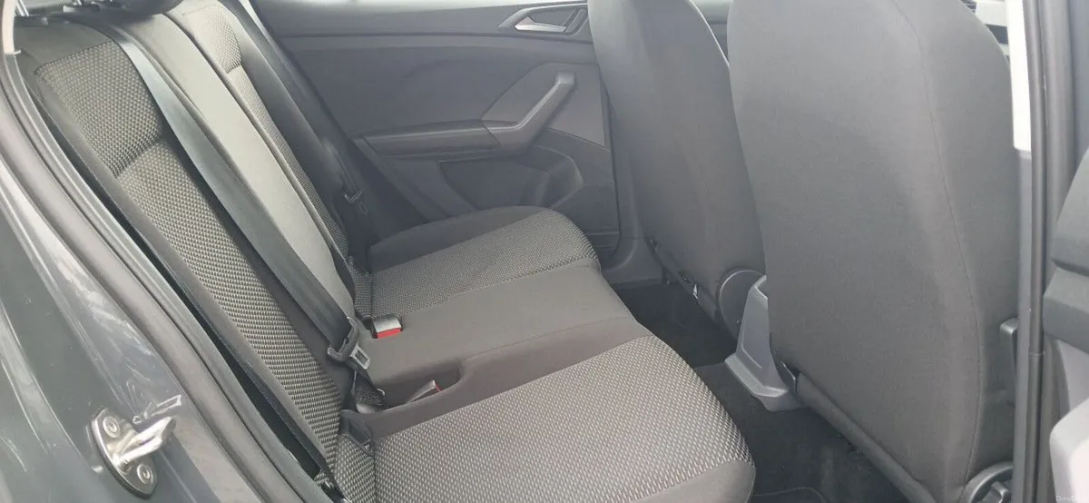 Volkswagen T-Cross 1.0 TSI 95HP **BLUETOOTH, CALL - Image 6