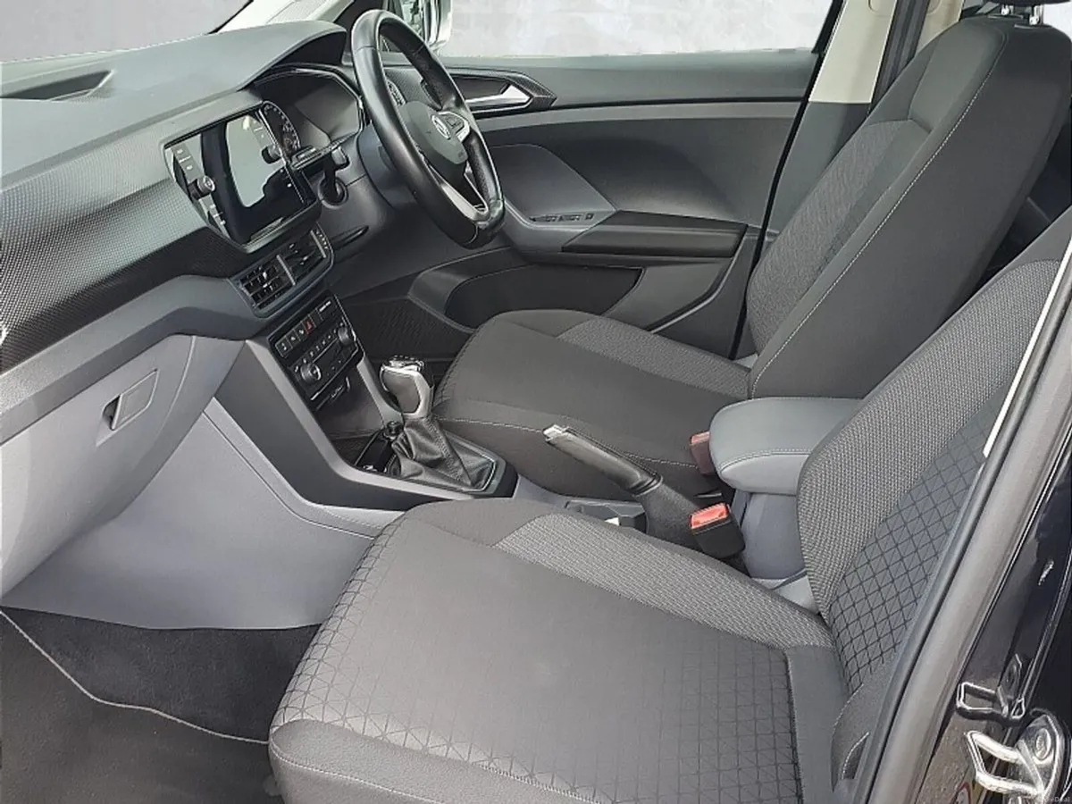 Volkswagen T-Cross AUTO **1.0 TSI FIRST EDITION ** - Image 6