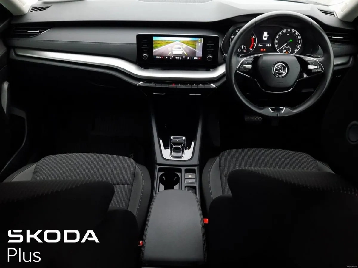 Skoda Octavia **PETROL**AUTOMATIC**WINTER PACK**AM - Image 2