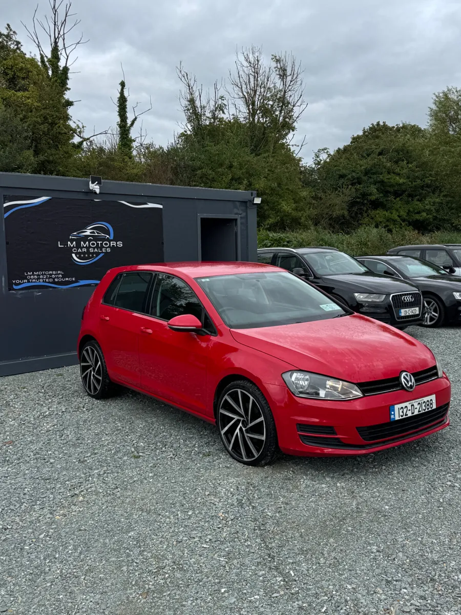 ✨Volkswagen Golf 2013 Very Low Mileage✨ - Image 4
