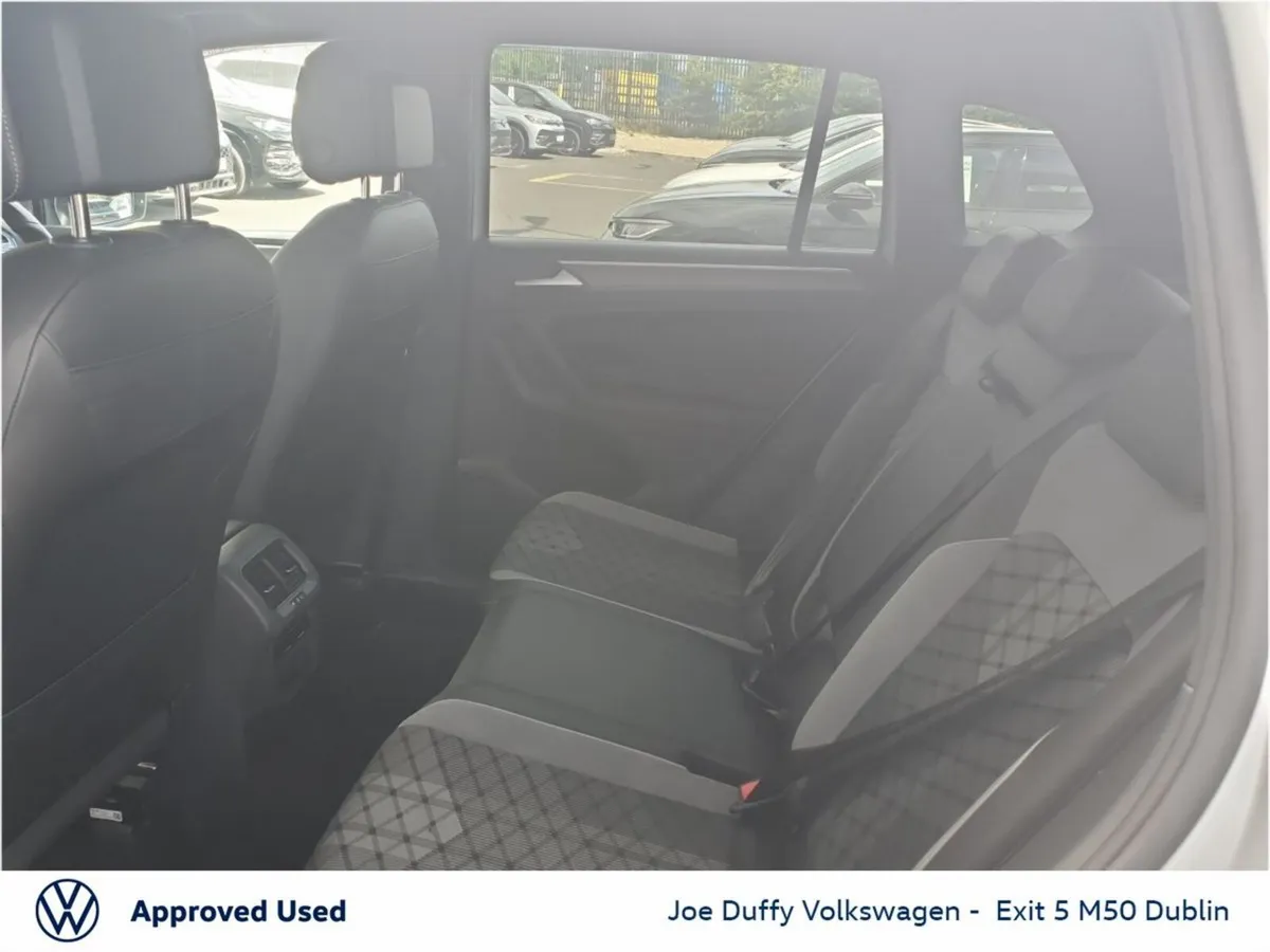 Volkswagen Tiguan R-LINE 2.0 TDI 150HP DSG AUTO - Image 6